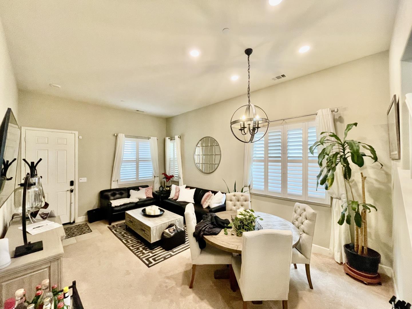 111 Vistamonte Avenue