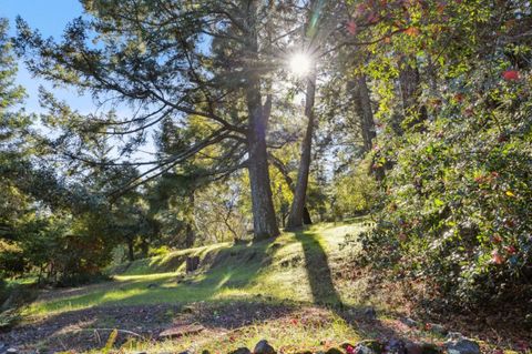 Tiny photo for 24595 Skyland Road, LOS GATOS, CA 95033 (MLS # ML82024805)