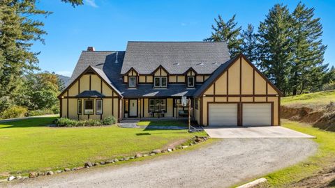 Tiny photo for 24595 Skyland Road, LOS GATOS, CA 95033 (MLS # ML82024805)