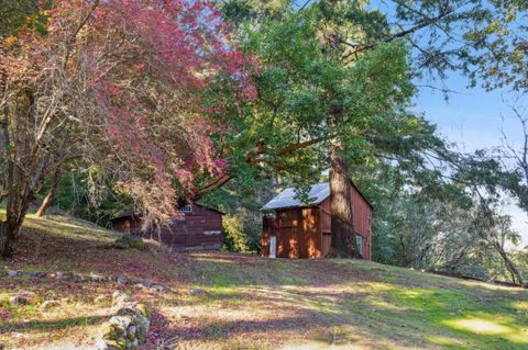 Tiny photo for 24595 Skyland Road, LOS GATOS, CA 95033 (MLS # ML82024805)