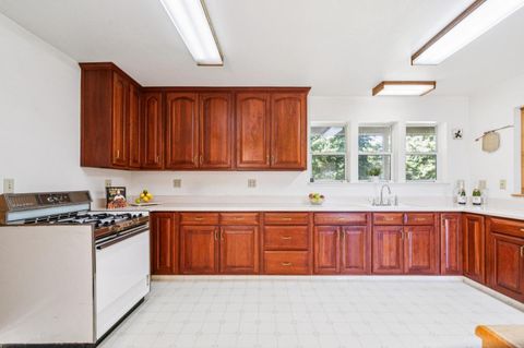 Tiny photo for 24595 Skyland Road, LOS GATOS, CA 95033 (MLS # ML82024805)