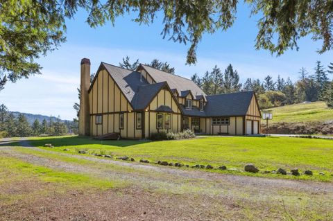 Tiny photo for 24595 Skyland Road, LOS GATOS, CA 95033 (MLS # ML82024805)