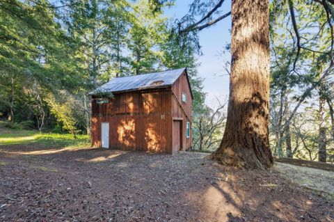 Tiny photo for 24595 Skyland Road, LOS GATOS, CA 95033 (MLS # ML82024805)