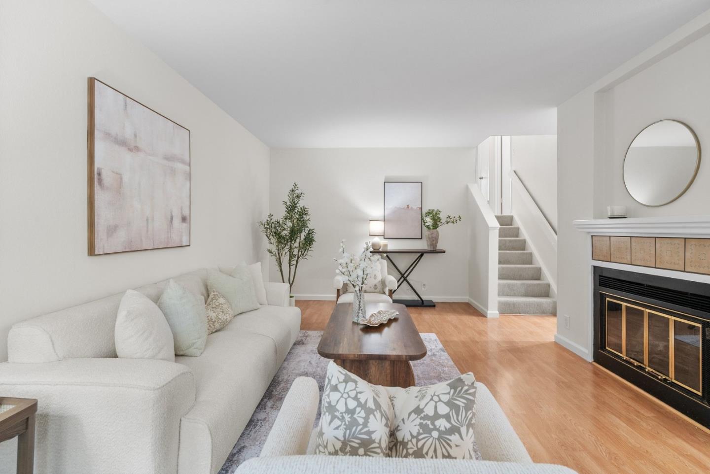 964 La Barbera Drive