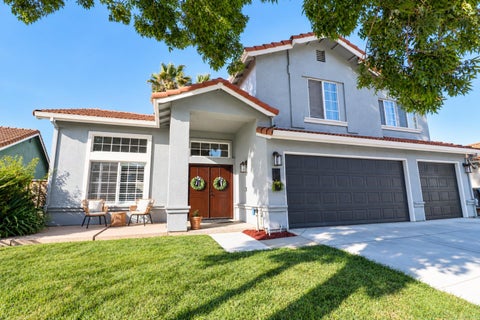 Photo of 1940 Ponderosa Court, HOLLISTER, CA 95023 (MLS # ML82055624)