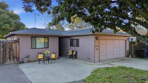 Photo of 828 Weeks Street, East Palo Alto, CA 94303 (MLS # ML82041802)