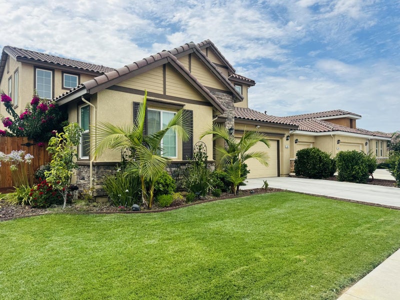 1952 Gus Villalta Drive