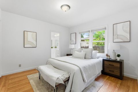 Tiny photo for 860 Harvard Avenue, MENLO PARK, CA 94025 (MLS # ML82025161)