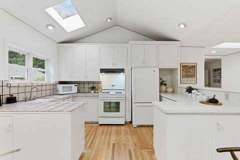 Tiny photo for 860 Harvard Avenue, MENLO PARK, CA 94025 (MLS # ML82025161)
