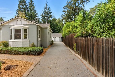 Tiny photo for 860 Harvard Avenue, MENLO PARK, CA 94025 (MLS # ML82025161)