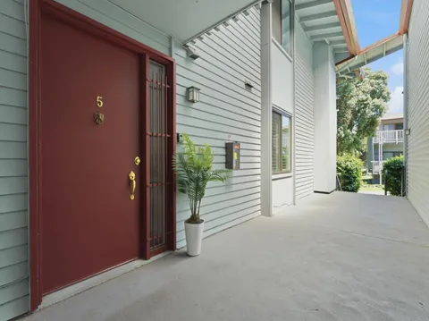 4106 George Avenue Unit 5, San Mateo, CA 94403 - #: ML82048451