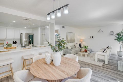 Photo of 340 N Wildwood, HERCULES, CA 94547 (MLS # ML82024071)