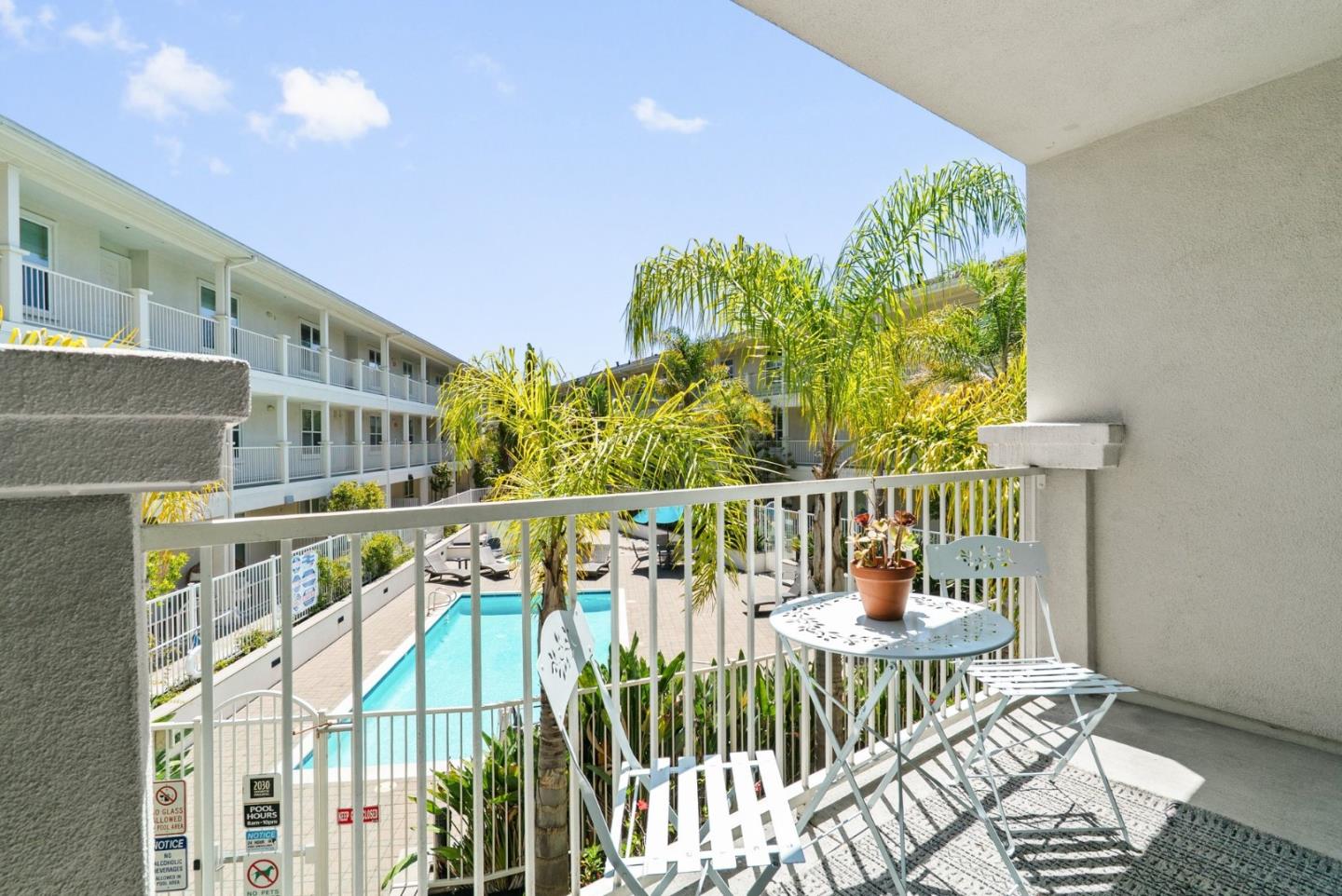 2030 North Pacific Avenue 237