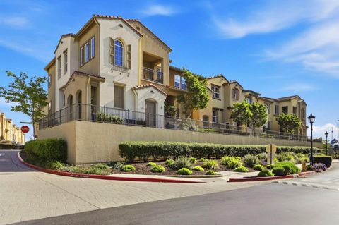Photo of 857 Luz Del Sol Loop, MILPITAS, CA 95035 (MLS # ML82050621)