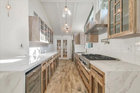 Tiny photo for 6513 Corbin Avenue, WOODLAND HILLS, CA 91367 (MLS # ML82028466)