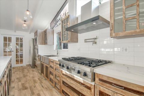 Tiny photo for 6513 Corbin Avenue, WOODLAND HILLS, CA 91367 (MLS # ML82028466)