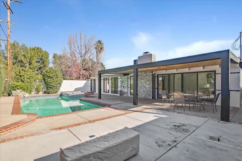 Tiny photo for 6513 Corbin Avenue, WOODLAND HILLS, CA 91367 (MLS # ML82028466)