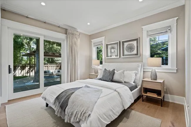 Menlo Park, California 94025, United States, 7 Bedrooms Bedrooms, ,6 BathroomsBathrooms,Residential,Pending,15627