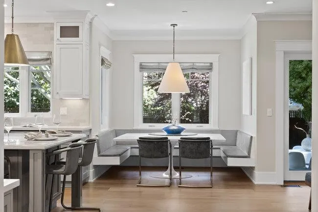 Menlo Park, California 94025, United States, 7 Bedrooms Bedrooms, ,6 BathroomsBathrooms,Residential,Pending,15627