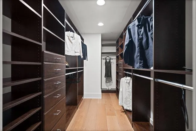 Menlo Park, California 94025, United States, 7 Bedrooms Bedrooms, ,6 BathroomsBathrooms,Residential,Pending,15627