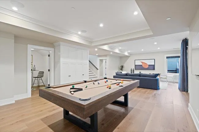 Menlo Park, California 94025, United States, 7 Bedrooms Bedrooms, ,6 BathroomsBathrooms,Residential,Pending,15627