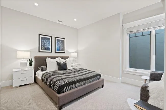 Menlo Park, California 94025, United States, 7 Bedrooms Bedrooms, ,6 BathroomsBathrooms,Residential,Pending,15627