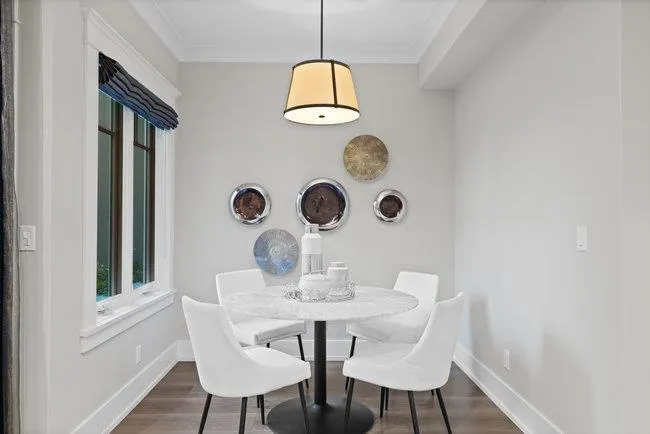 Menlo Park, California 94025, United States, 7 Bedrooms Bedrooms, ,6 BathroomsBathrooms,Residential,Pending,15627