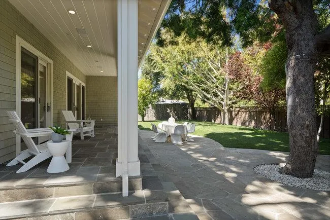 Menlo Park, California 94025, United States, 7 Bedrooms Bedrooms, ,6 BathroomsBathrooms,Residential,Pending,15627