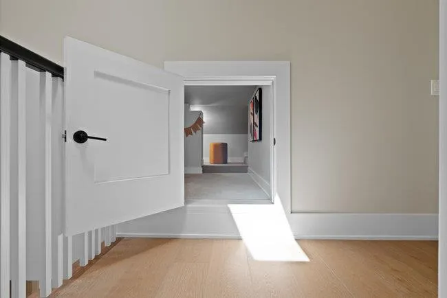 Menlo Park, California 94025, United States, 7 Bedrooms Bedrooms, ,6 BathroomsBathrooms,Residential,Pending,15627