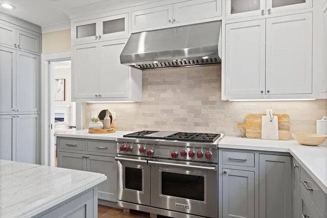 Menlo Park, California 94025, United States, 7 Bedrooms Bedrooms, ,6 BathroomsBathrooms,Residential,Pending,15627