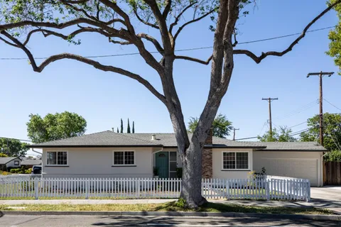2923 Cabrillo Avenue, Santa Clara, CA 95051 - MLS#: ML82006481