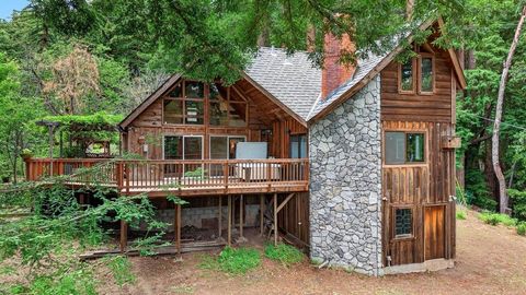 Photo of 450 Stellar Way, BOULDER CREEK, CA 95006 (MLS # ML82051764)
