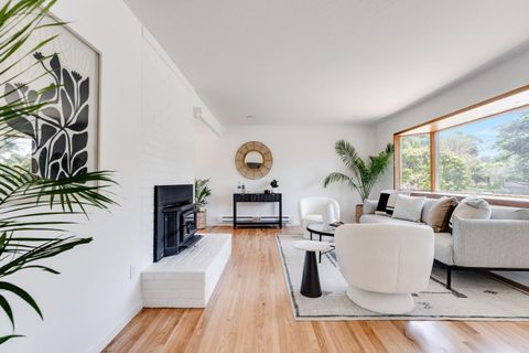 Tiny photo for 207 Kingsbury Drive, APTOS, CA 95003 (MLS # ML82053227)
