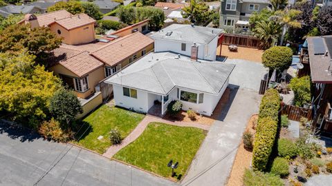 Tiny photo for 207 Kingsbury Drive, APTOS, CA 95003 (MLS # ML82053227)