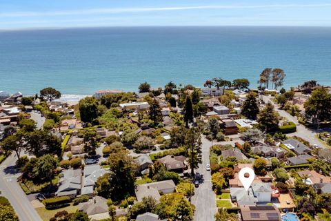Tiny photo for 207 Kingsbury Drive, APTOS, CA 95003 (MLS # ML82053227)