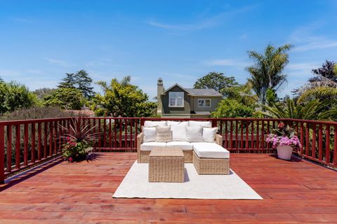 Tiny photo for 207 Kingsbury Drive, APTOS, CA 95003 (MLS # ML82053227)