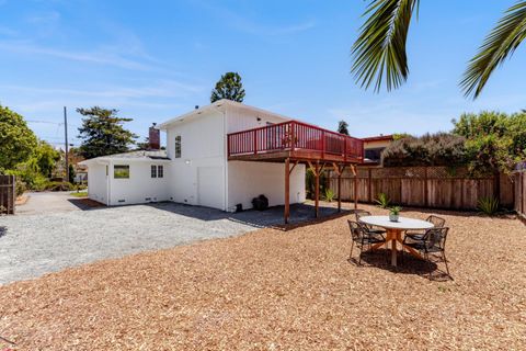Tiny photo for 207 Kingsbury Drive, APTOS, CA 95003 (MLS # ML82053227)