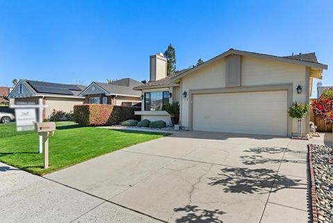 Tiny photo for 4426 Desin Drive, SAN JOSE, CA 95118 (MLS # ML82037579)