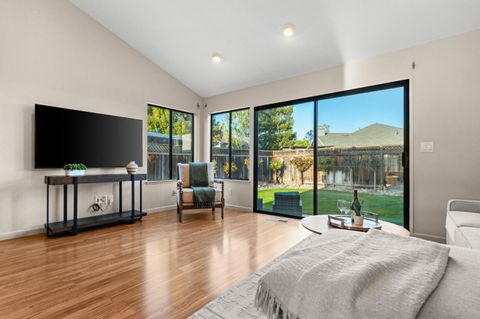 Tiny photo for 4426 Desin Drive, SAN JOSE, CA 95118 (MLS # ML82037579)