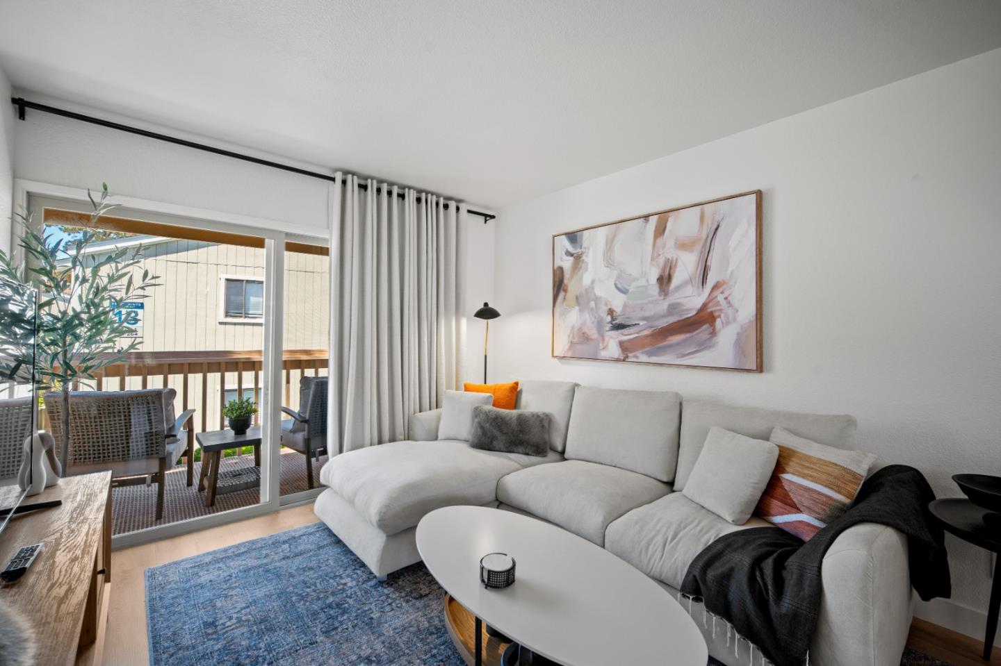 300 Glenwood Circle 308