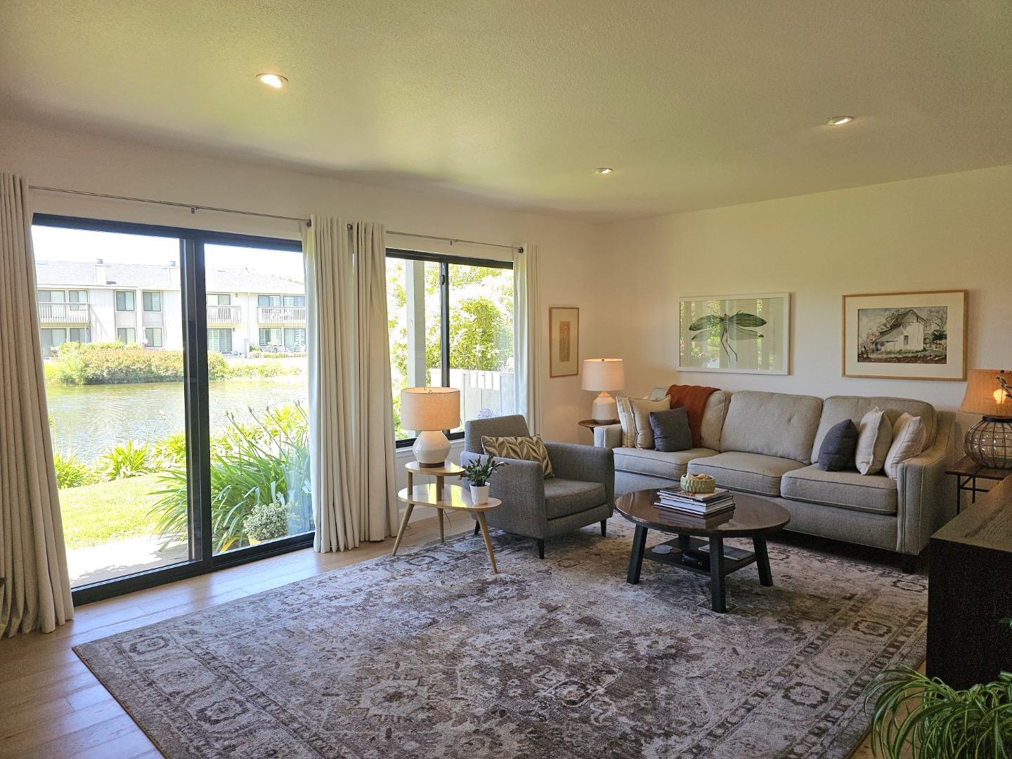 3850 Rio Road 42