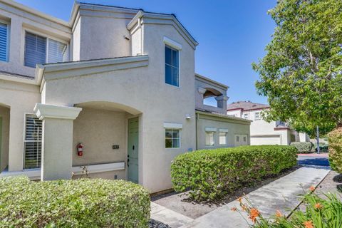 Photo of 862 Brea Lane, SAN JOSE, CA 95138 (MLS # ML82048125)