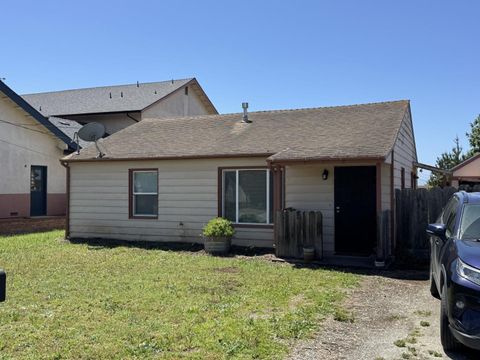 Photo of SALINAS, CA 93906 (MLS # ML82045629)
