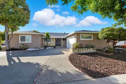 10581 Whitney Way CUPERTINO CA 95014