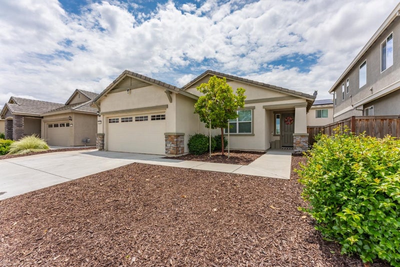 9584 Del Seis Drive