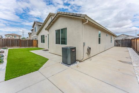 Tiny photo for 9584 Del Seis Drive, SACRAMENTO, CA 95829 (MLS # ML82049359)