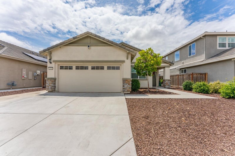 9584 Del Seis Drive