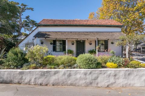 Photo of 502 Pierce Street, MONTEREY, CA 93940 (MLS # ML82025559)