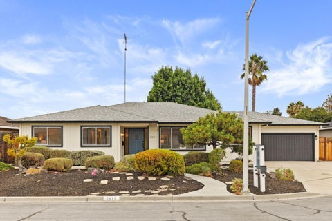 Photo of 2611 Pepperwood Lane, SANTA CLARA, CA 95051 (MLS # ML82023315)