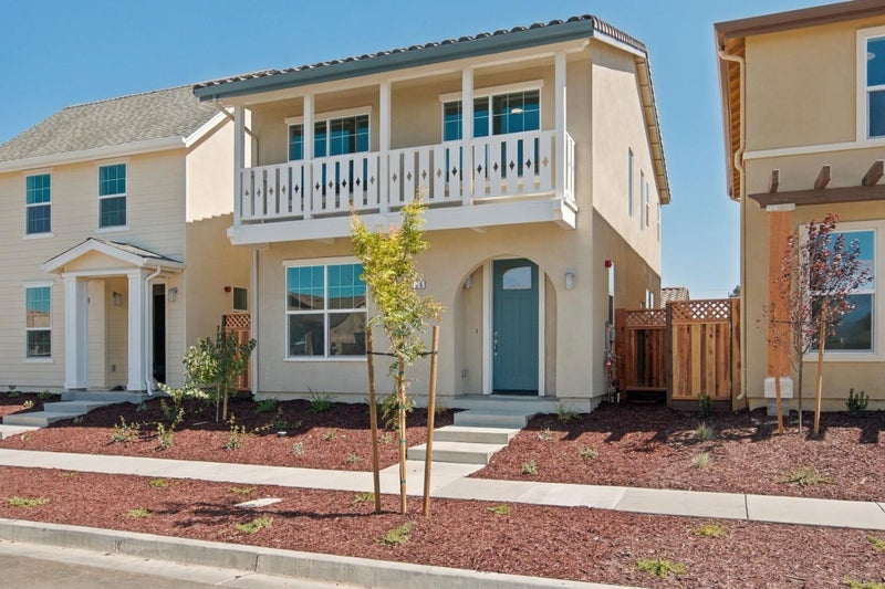 756 Aurora Way